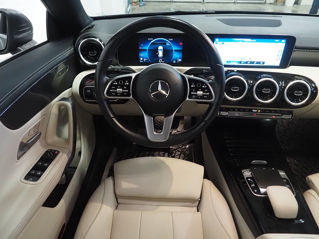 Mercedes-Benz CLA 200 Shooting Brake 163hk |Drag|Navi|Kamera|