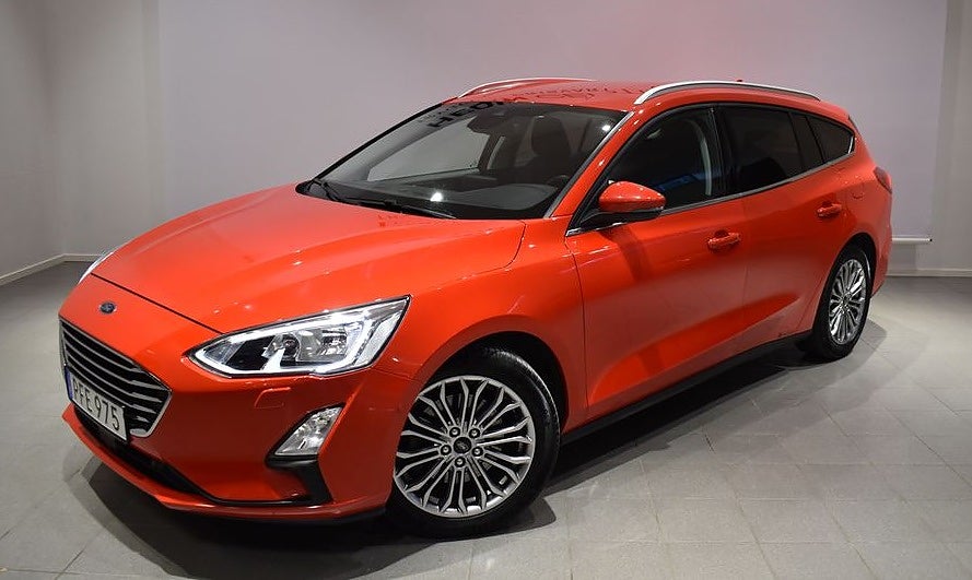 Ford Focus Kombi 1.0 EcoBoost Titanium # Rikligt utrustad #