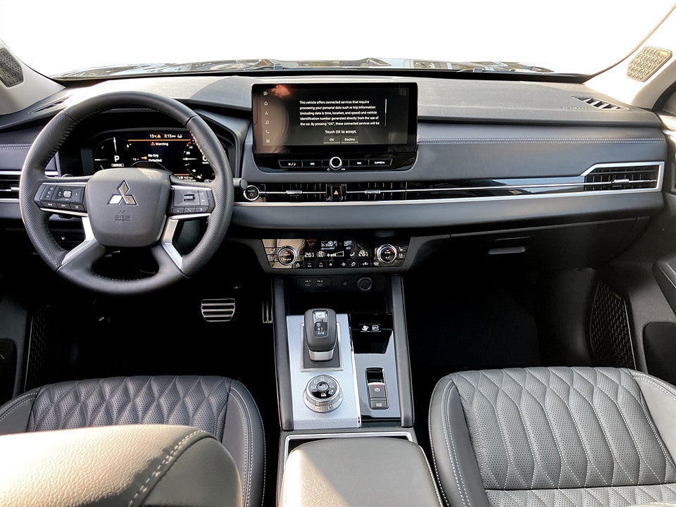 Bild på Mitsubishi Outlander Instyle PHEV 306hk Aut 4WD 360 DRAG ELSTOL PANO