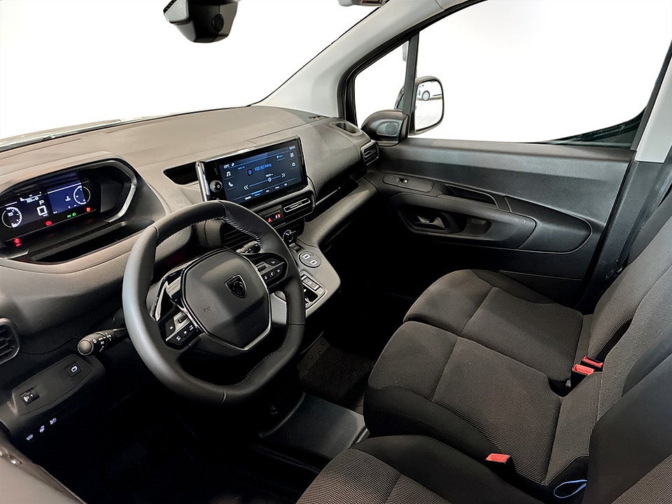 Bild på Peugeot Partner 130hk Aut L2 - DIESELVÄRMARE MM INGÅR!