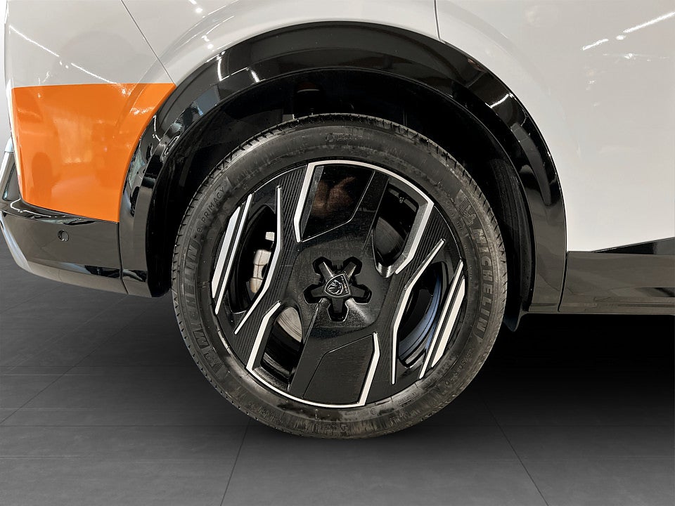 Bild på Peugeot e-5008 GT Ultimate+ - DEMO