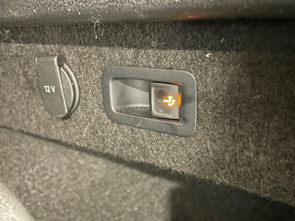 Volkswagen Passat Alltrack | 4WD | Värmare | Drag | Navi 2020