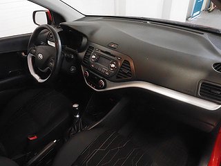 Halvkombi Kia Picanto 9 av 20