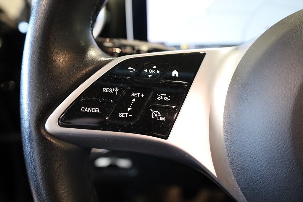 Mercedes-Benz C 300 T e 9G-Tronic Avantgarde Moms/leasbar /Drag / Navi 2023