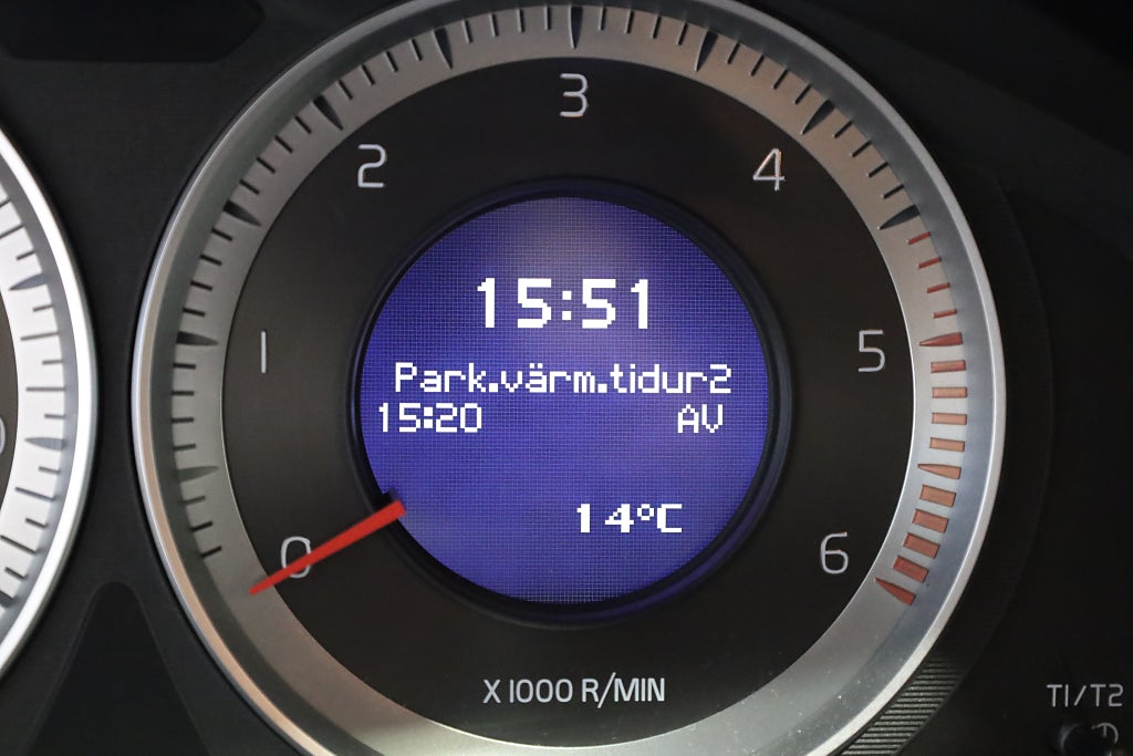 Volvo V70 D4 163hk Momentum Aut Drag Värmare Läder Blåtand