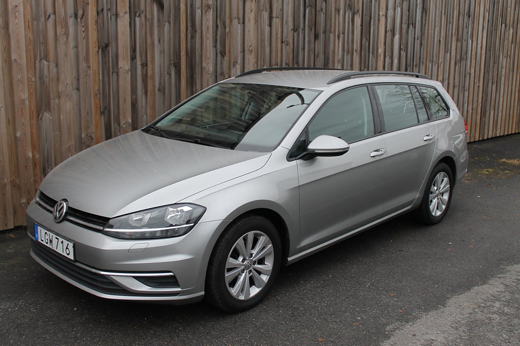 Volkswagen Golf Sportscombi 1.0 TSI Dragkrok Backkamera