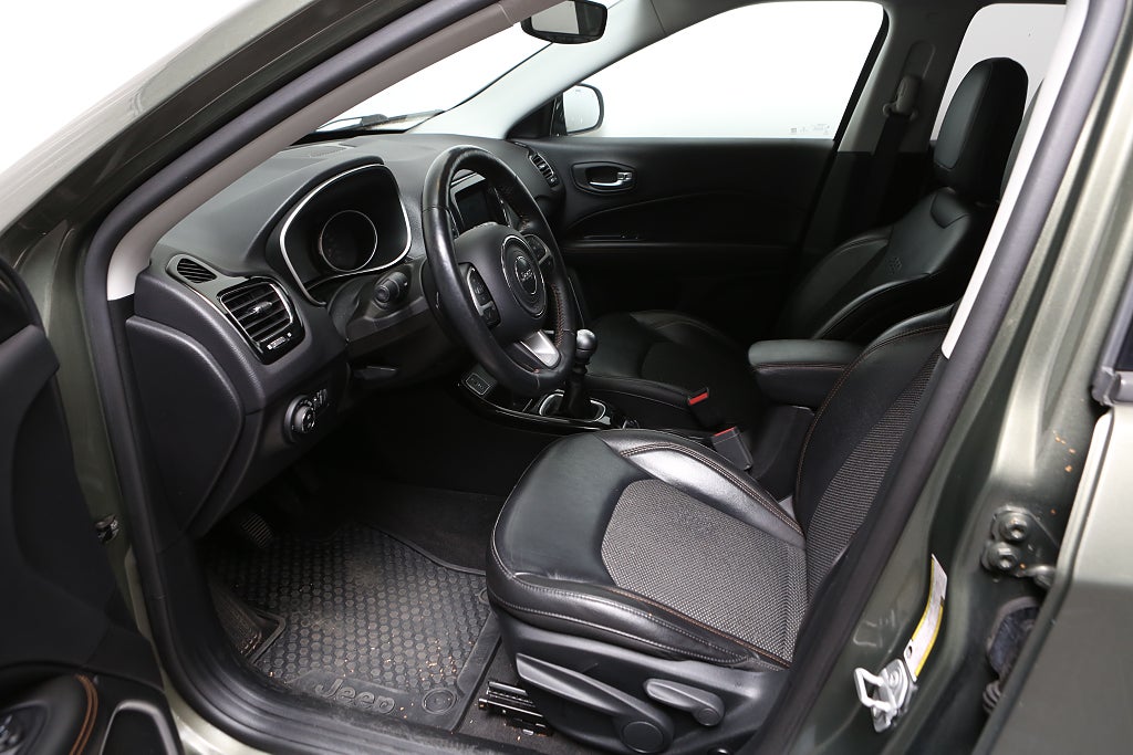 Jeep Compass 1,4 140hk Limited Backkamera 2018