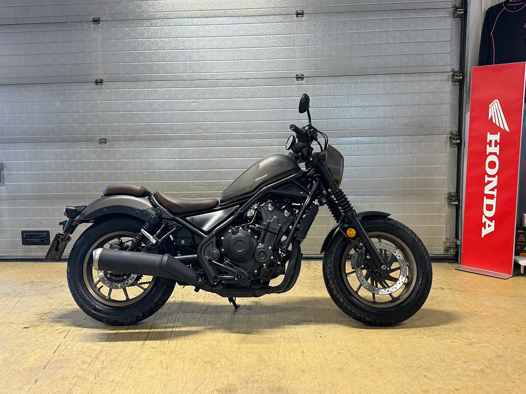 Honda CMX500A2 Rebel 500 -23