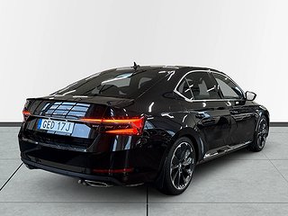 Skoda Superb 2.0 TSI 4x4 Business L&K 272 hk S&V/Navi/Pvärm