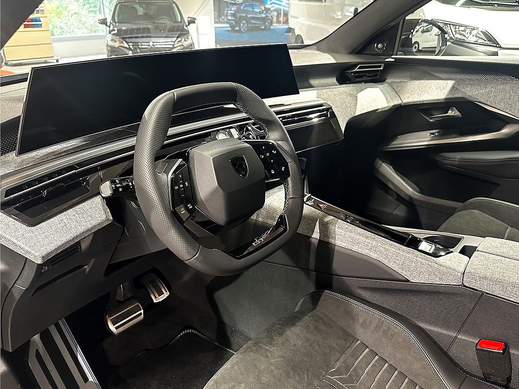 Bild på Peugeot E-5008 GT
