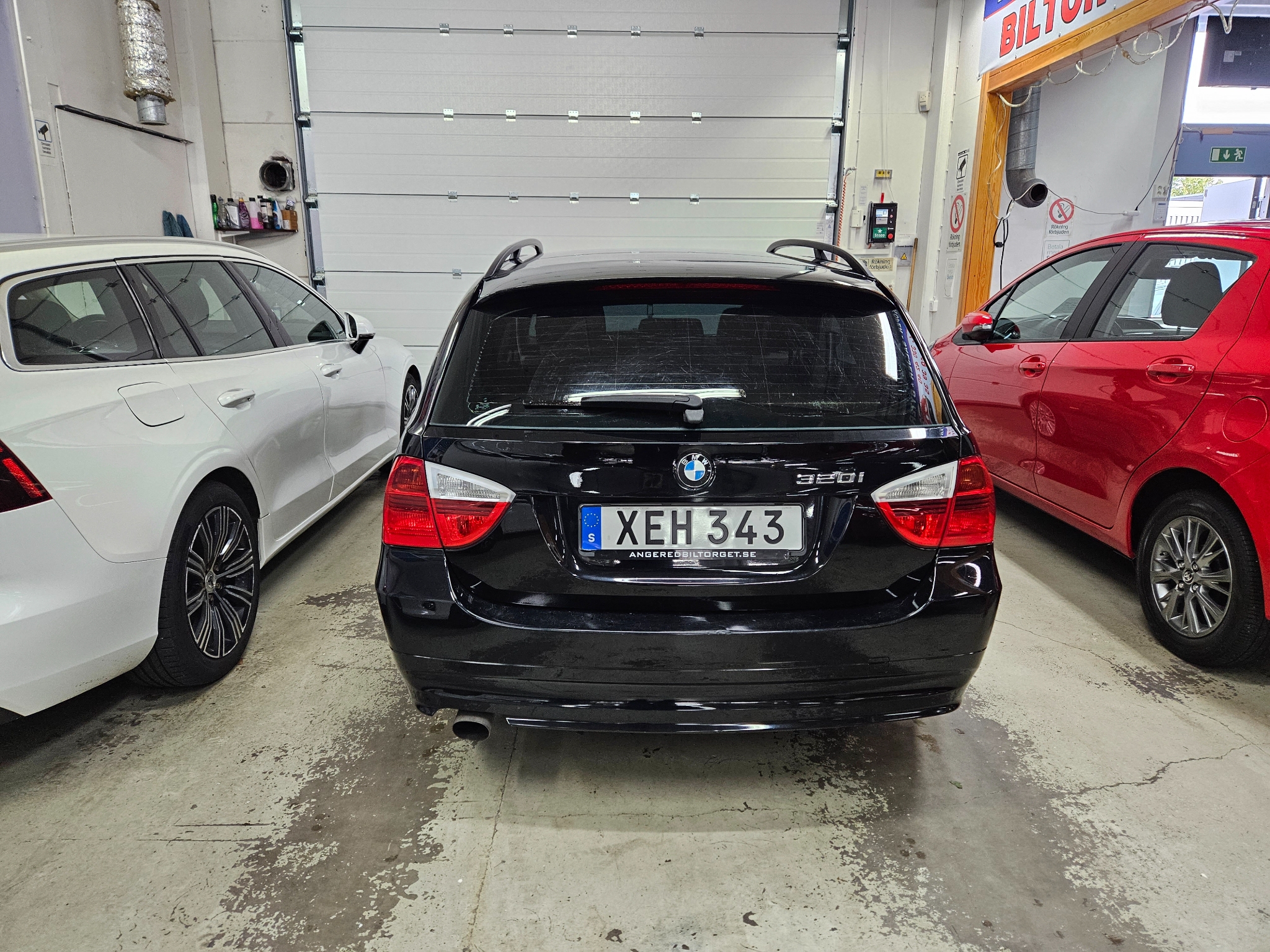 BMW 320 i Touring Automat 2006, photo 7/42