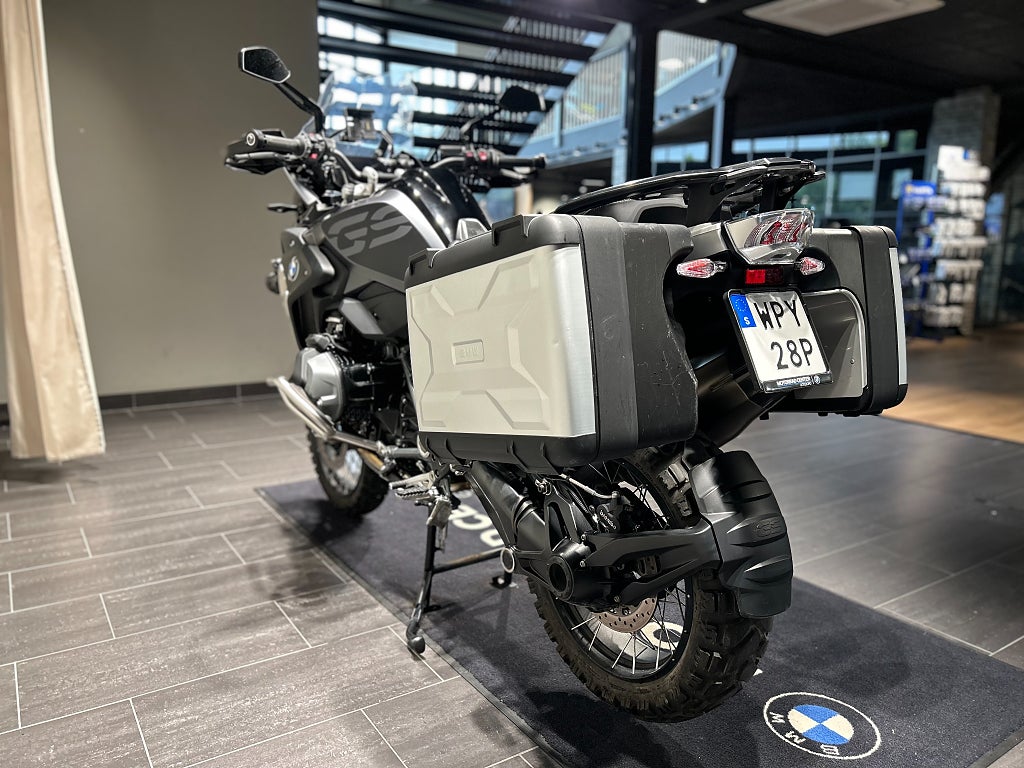 BMW R1250GS /3,45%/ Akrapovic / Sidoväskor