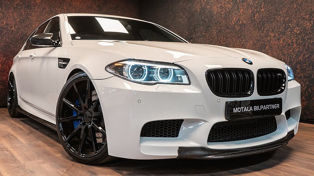 BMW:n har rullat 8 142 mil. 