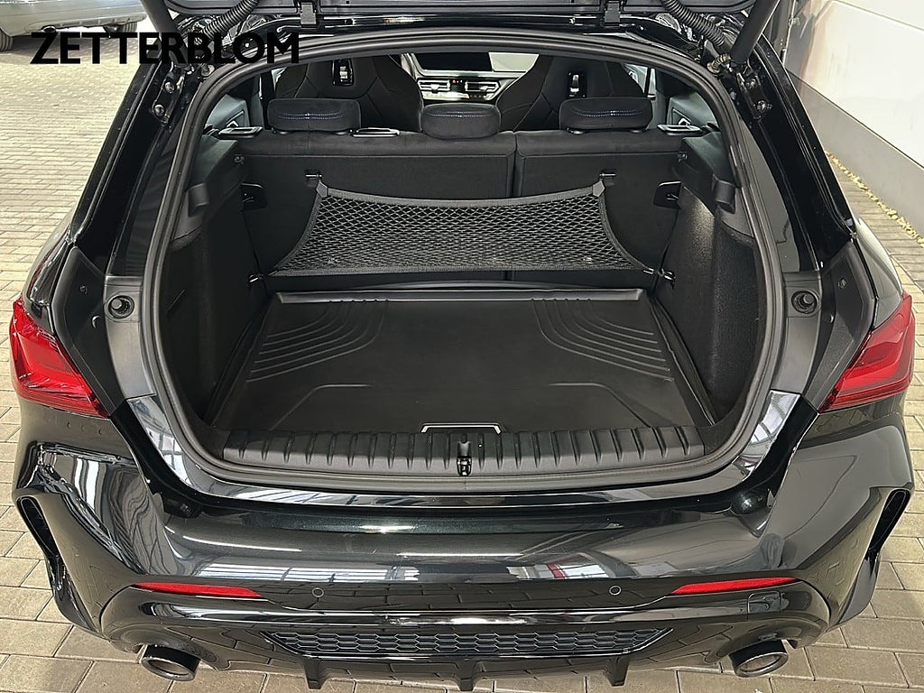 Halvkombi BMW M135i 6 av 23