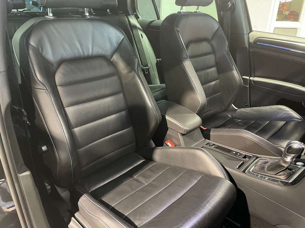 Volkswagen Golf GTE | Keyless | Helläder | Värmare | Kamera 2016