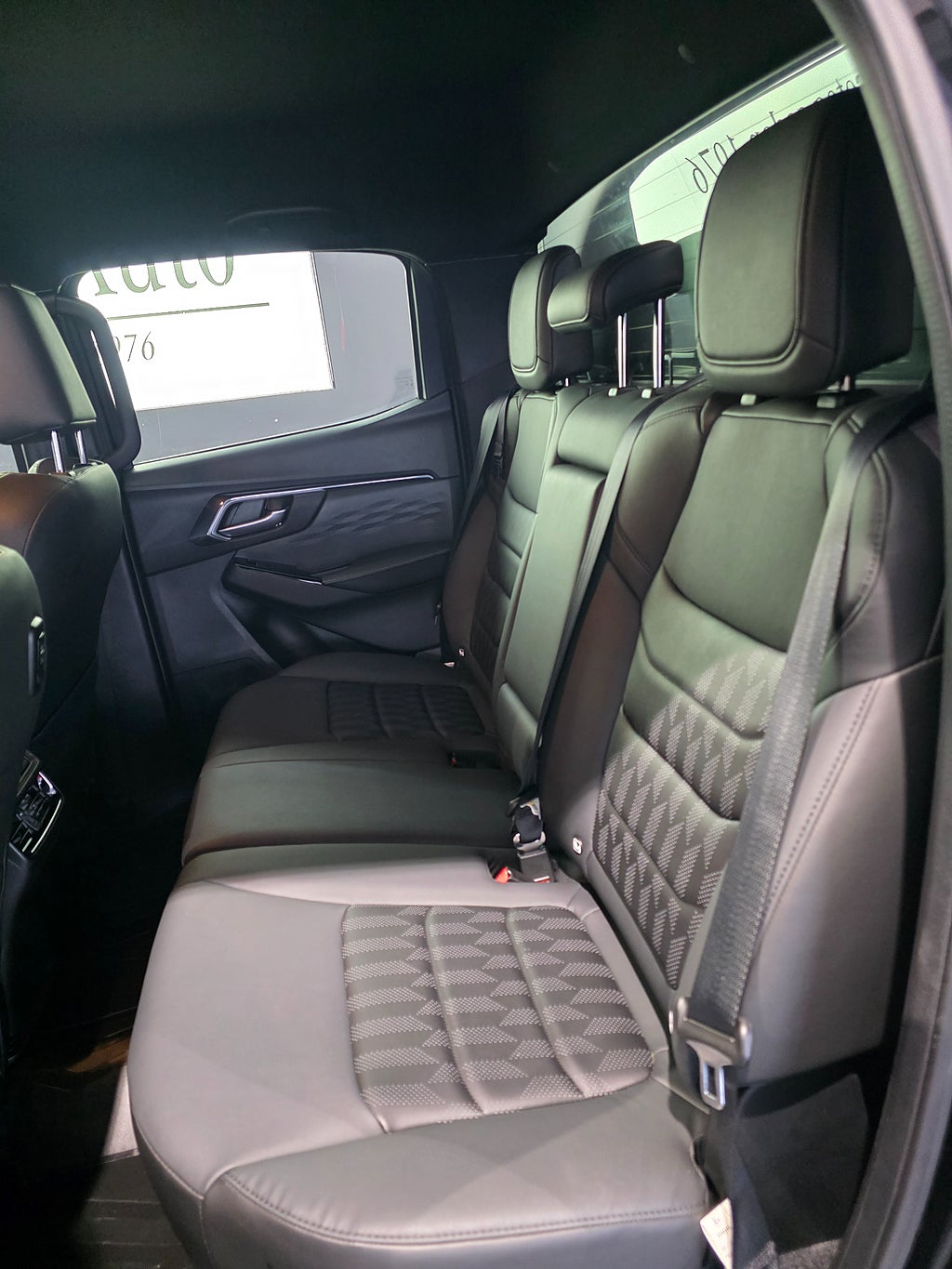 Isuzu D-Max XRX Double Cab CNG Låg skatt MetBox Hundkåpa - bild 5