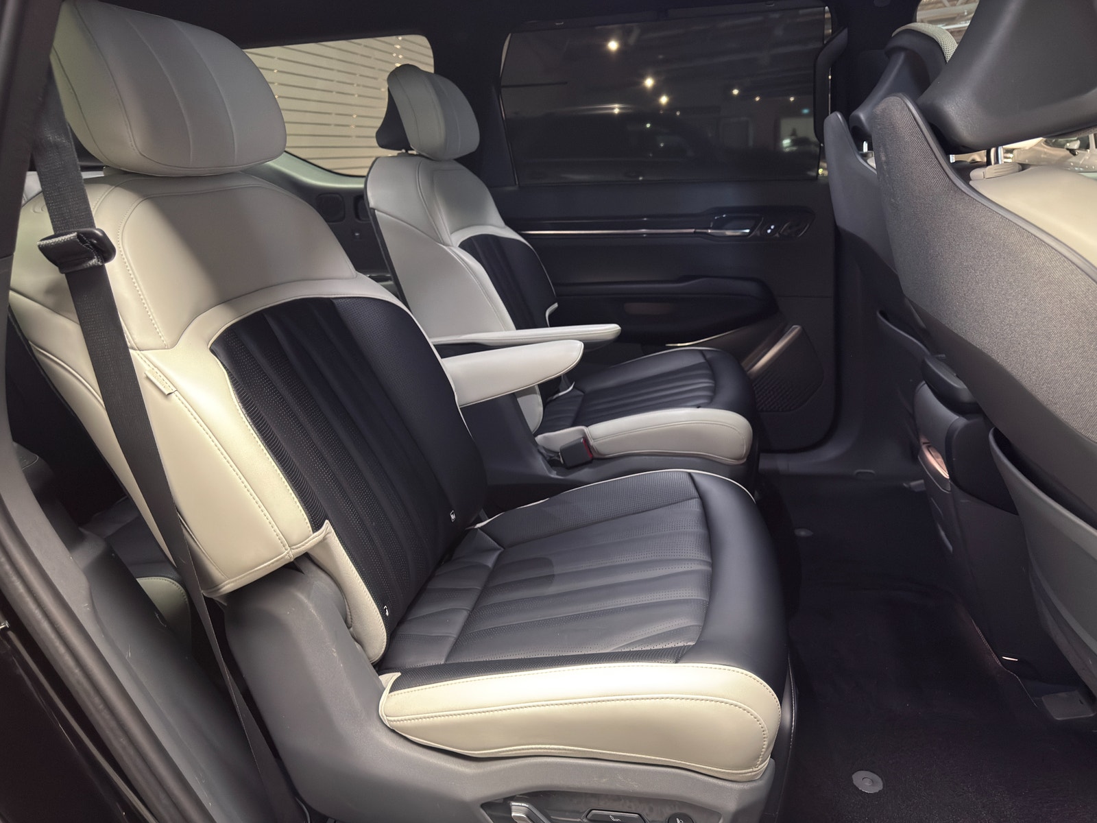 Kia EV9 AWD GT-Line 6-sits | Drag | Se utrustning 2024 - miniatyr 19