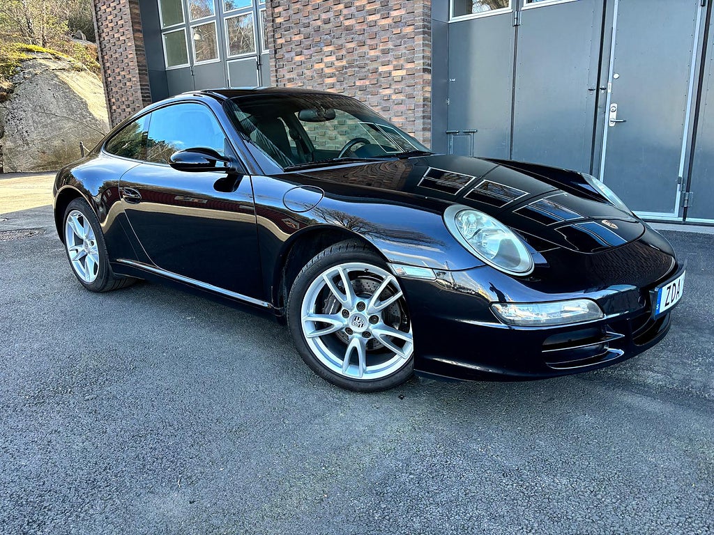 Porsche 911 Carrera 