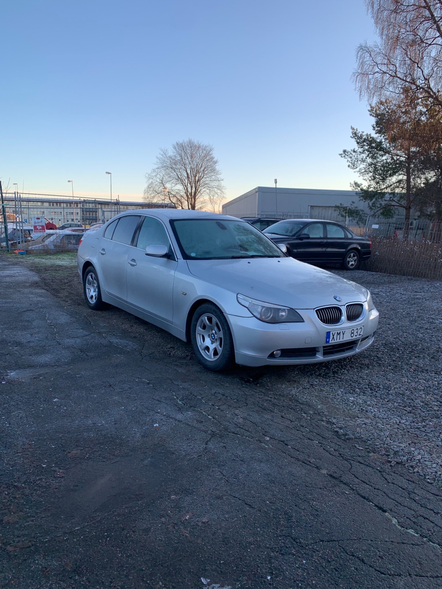 BMW 523 i Sedan 177hk 2006, bild 3/36
