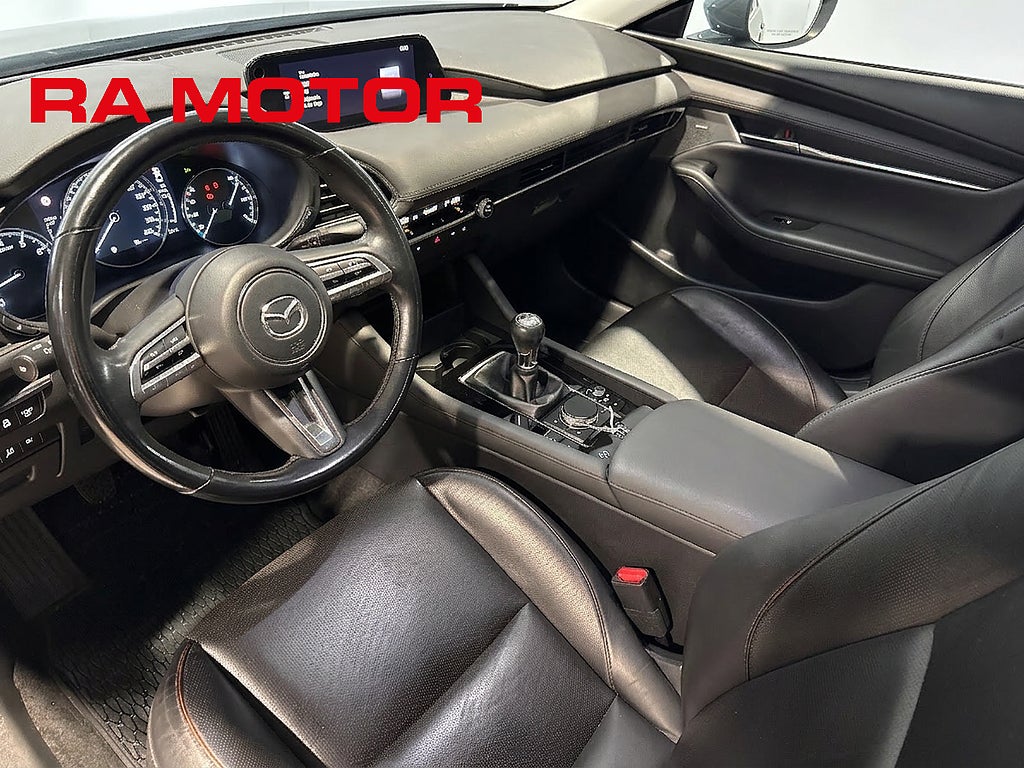 Mazda 3 Sedan 2.0 Cosmo Skinn Nav Bose 360° Drag M-Värm