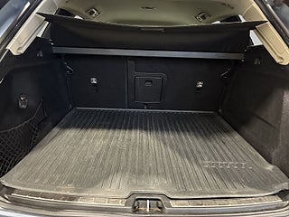 Volvo XC60 B4 AWD Aut Momentum Värmare Kamera GPS Skinn S&V-däck