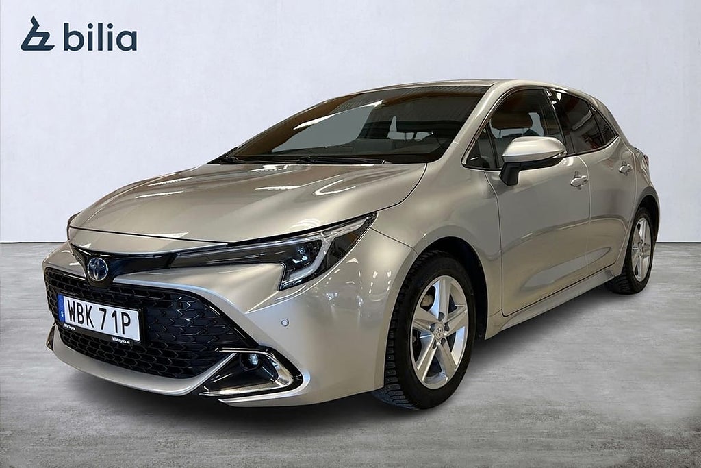 Toyota Corolla Hybrid 1,8 5D STYLE VINTERHJUL