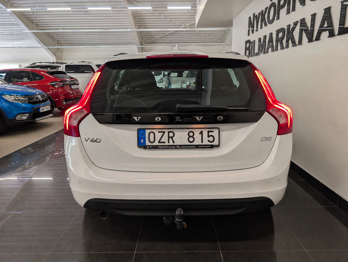 Volvo V60 D2 Momentum Dragkrok 2013, bild 4/44