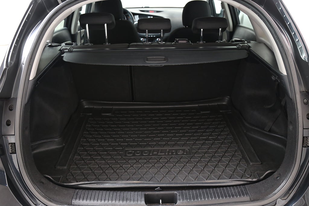 Kia Ceed 1,6 CRDi 128hk ECO Komfort Kombi Nybesikt Motorvärmare 2015