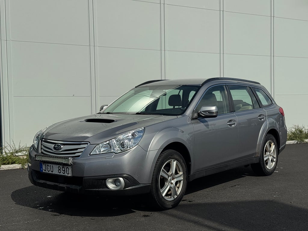 Subaru Outback 2.0 4WD Business helläder+Dragkrok 