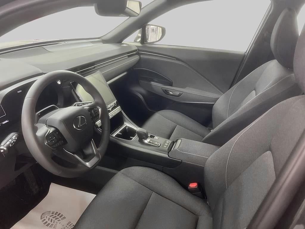 Lexus LBX 2025 - miniatyr 6
