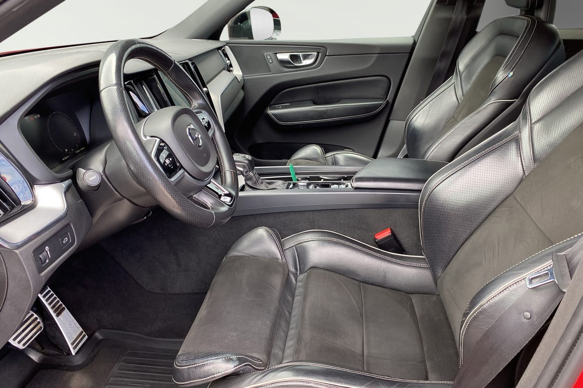 Volvo XC60 D4 AWD R-Design Värdecheck 2018, bild 7/10