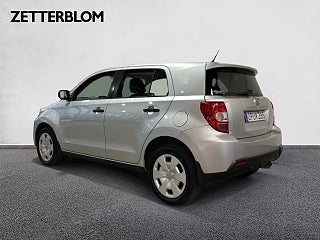 SUV Toyota Urban Cruiser 3 av 16