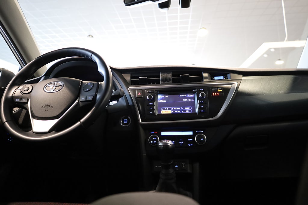 Toyota Auris 1.6 Valvematic Style Kamera Blåtand 2013