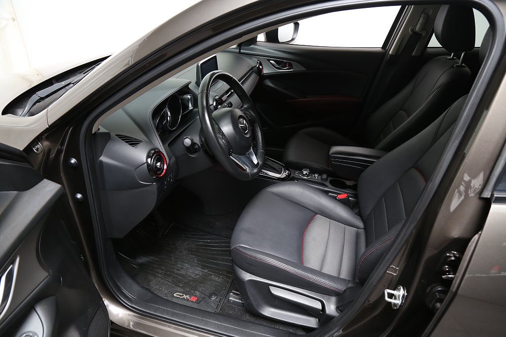 Mazda CX-3 2,0 SKYACTIV-G Optimum AWD Aut Head-up BOSE Navi Drag 2017