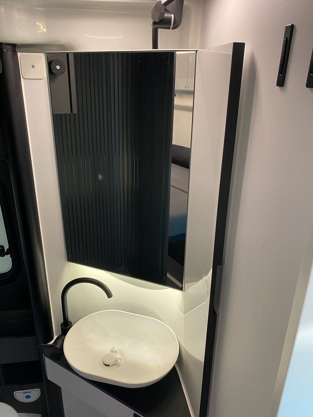 Adria Twin 600 SPB / Under 6 m / Automat / Dieselvärmare / - Adria