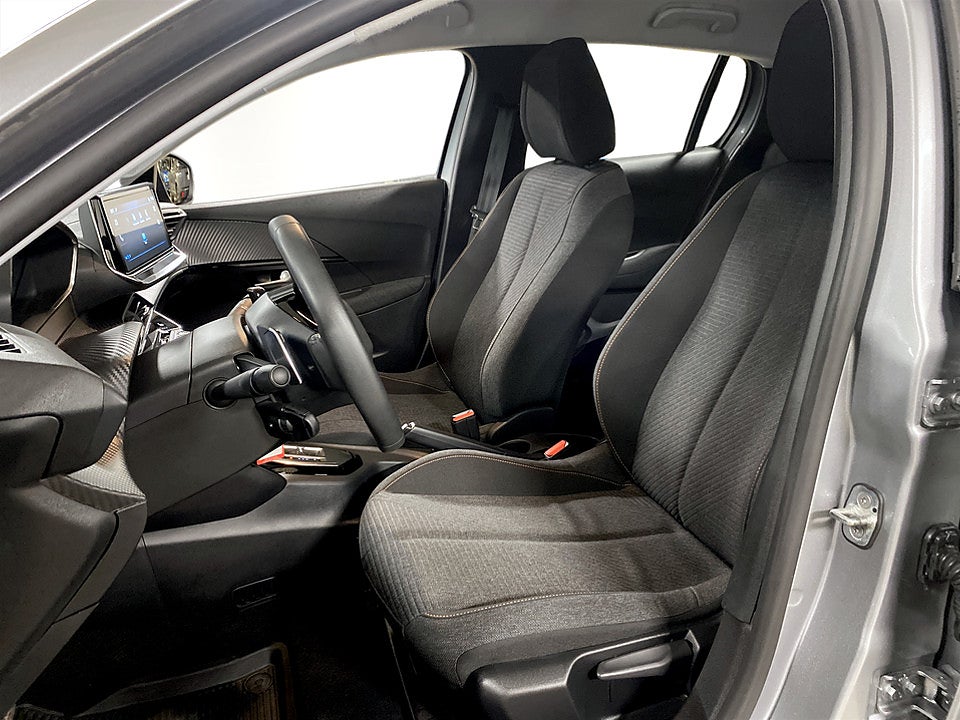 Bild på Peugeot 208 Style Hybrid 100hk Aut CARPLAY BACKSENSORER