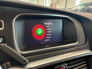 Volvo V40 D3 Geartronic R-Design VOC/S&V-Hjul/Dvärm/Navigation/BT – bild 17