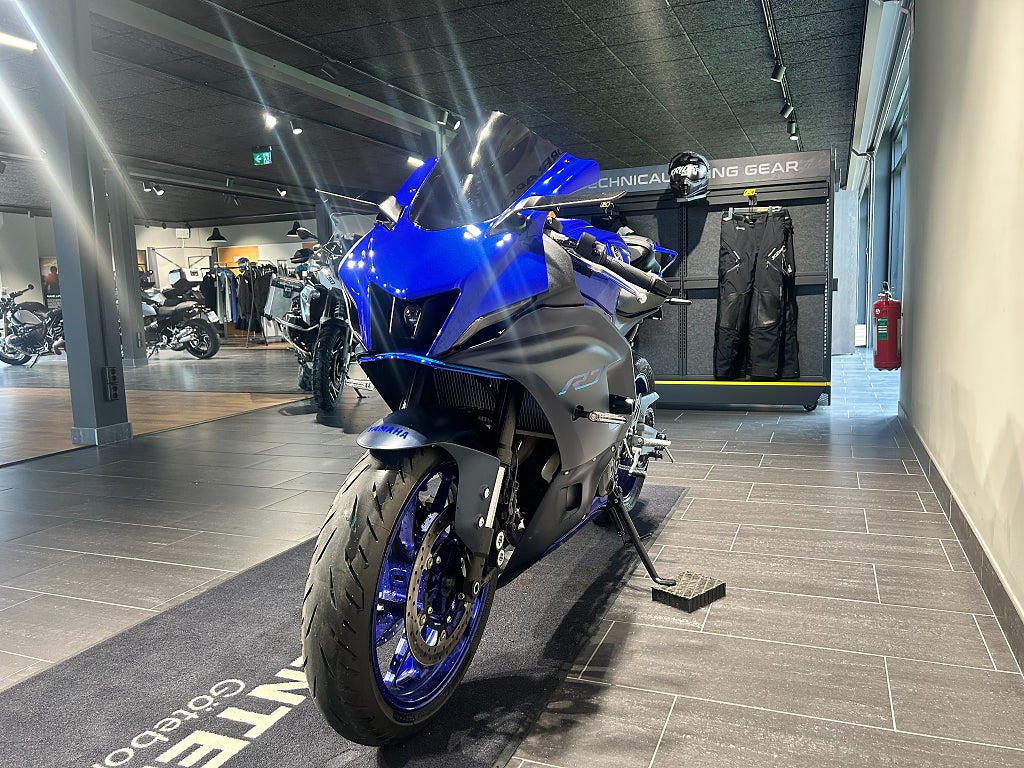 Yamaha R7 /3,45%/Yoshimura/Quickshifter/Stealth/Tail-Tidy/333 mil
