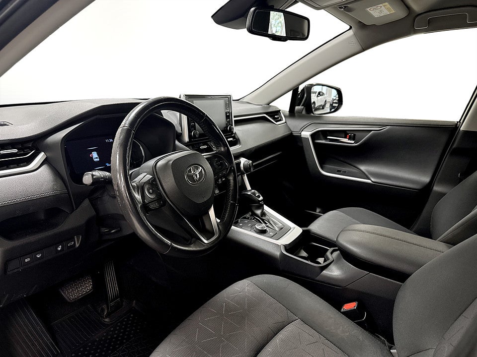 Bild på Toyota RAV4 Active Hybrid E-CVT 222hk Aut 4WD B-KAMERA DRAG