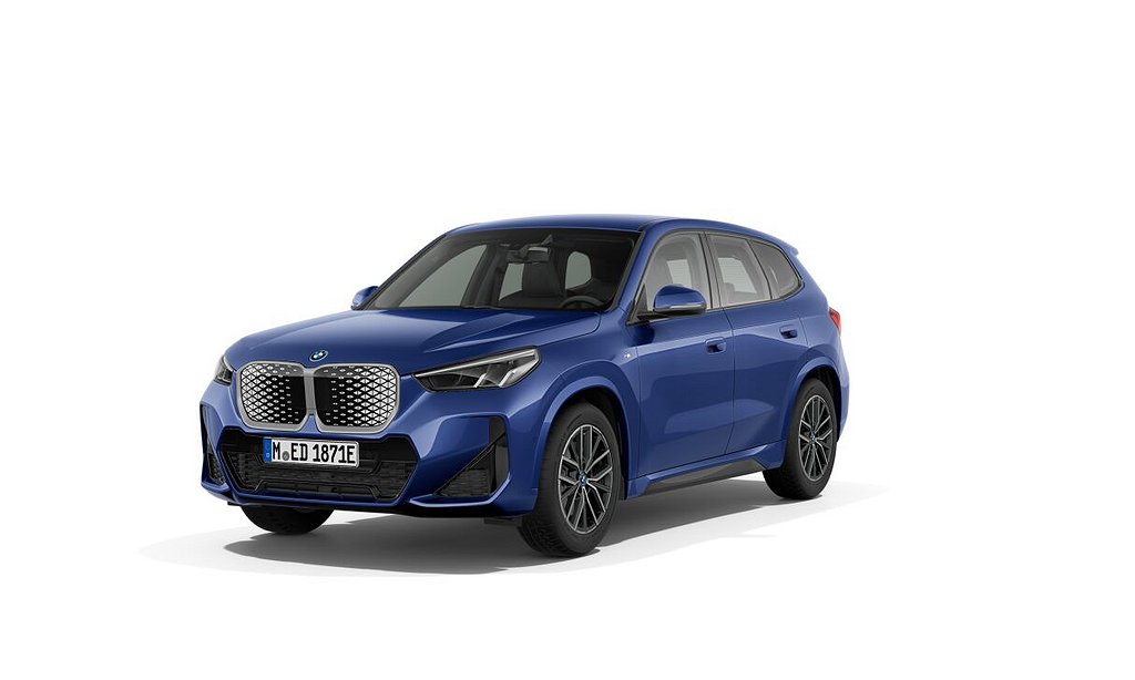 BMW iX1 eDrive20 / M Sport / Rattvärme / Dragkrok / 3,95%