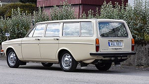 Volvo 145 Sport T28 B18B har renoverats till toppskick. Foto: Bilweb Auctions