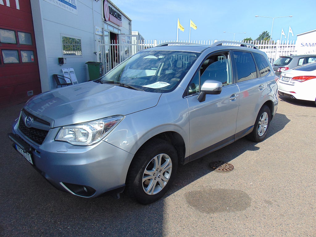 Subaru Forester 2.0 4WD Lineartronic Euro 6
