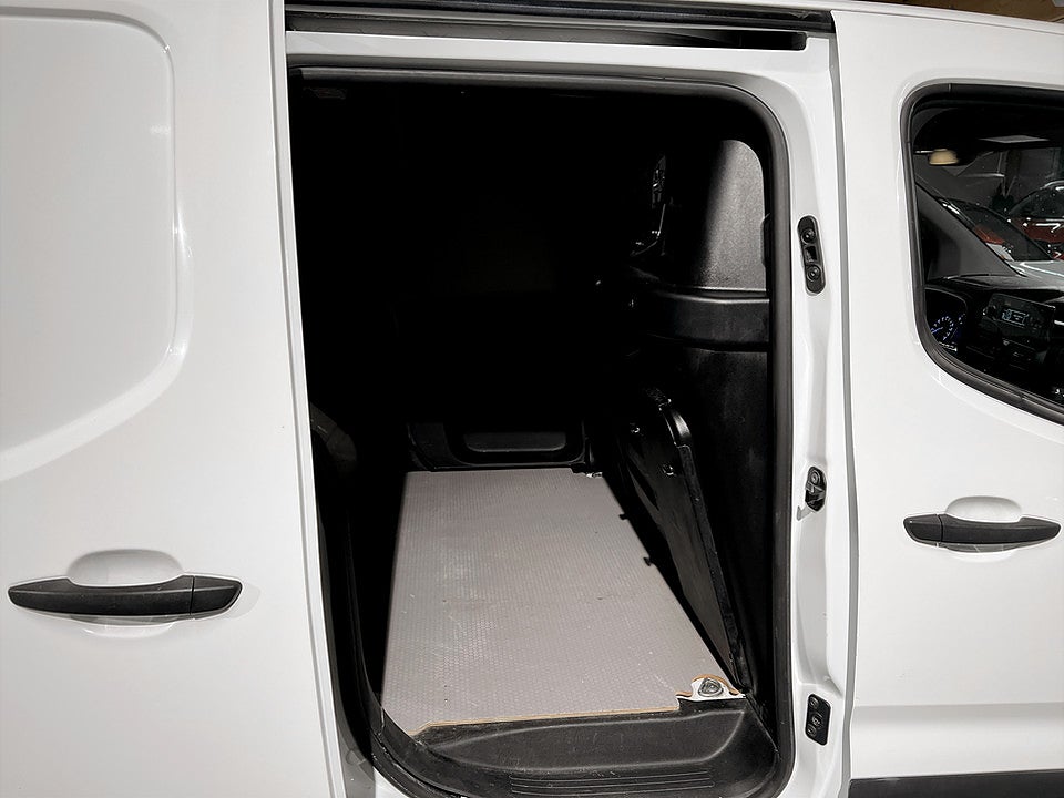 Bild på Citroën Berlingo New Bus 1.5 BlueHDi 75hk L1 DRAG P-SENSORER BAK