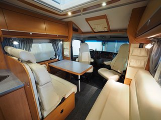 Husbil-halvintegrerad Dethleffs Esprit RT 4 av 15