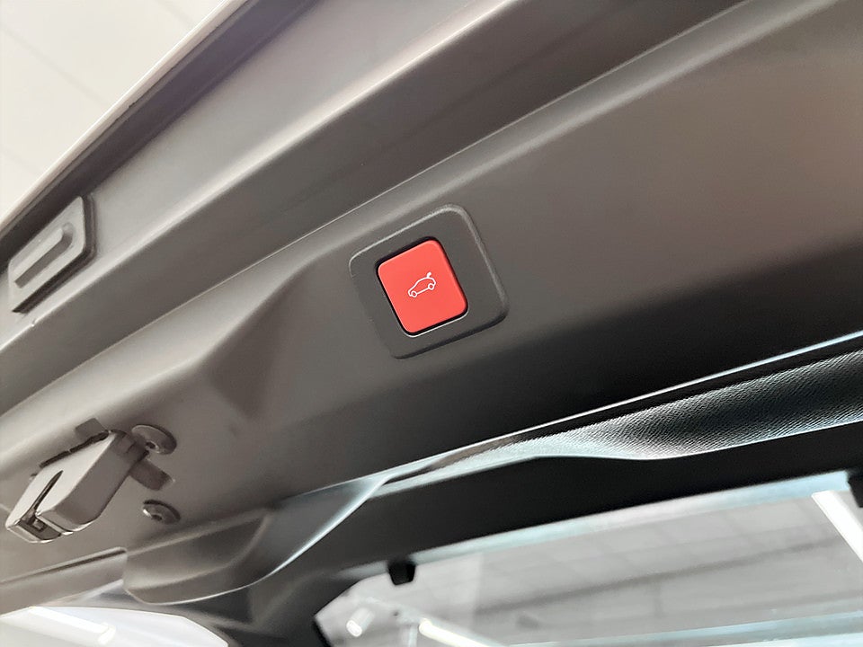 Bild på Peugeot 3008 GT Hybrid 145hk Aut B-KAMERA CARPLAY