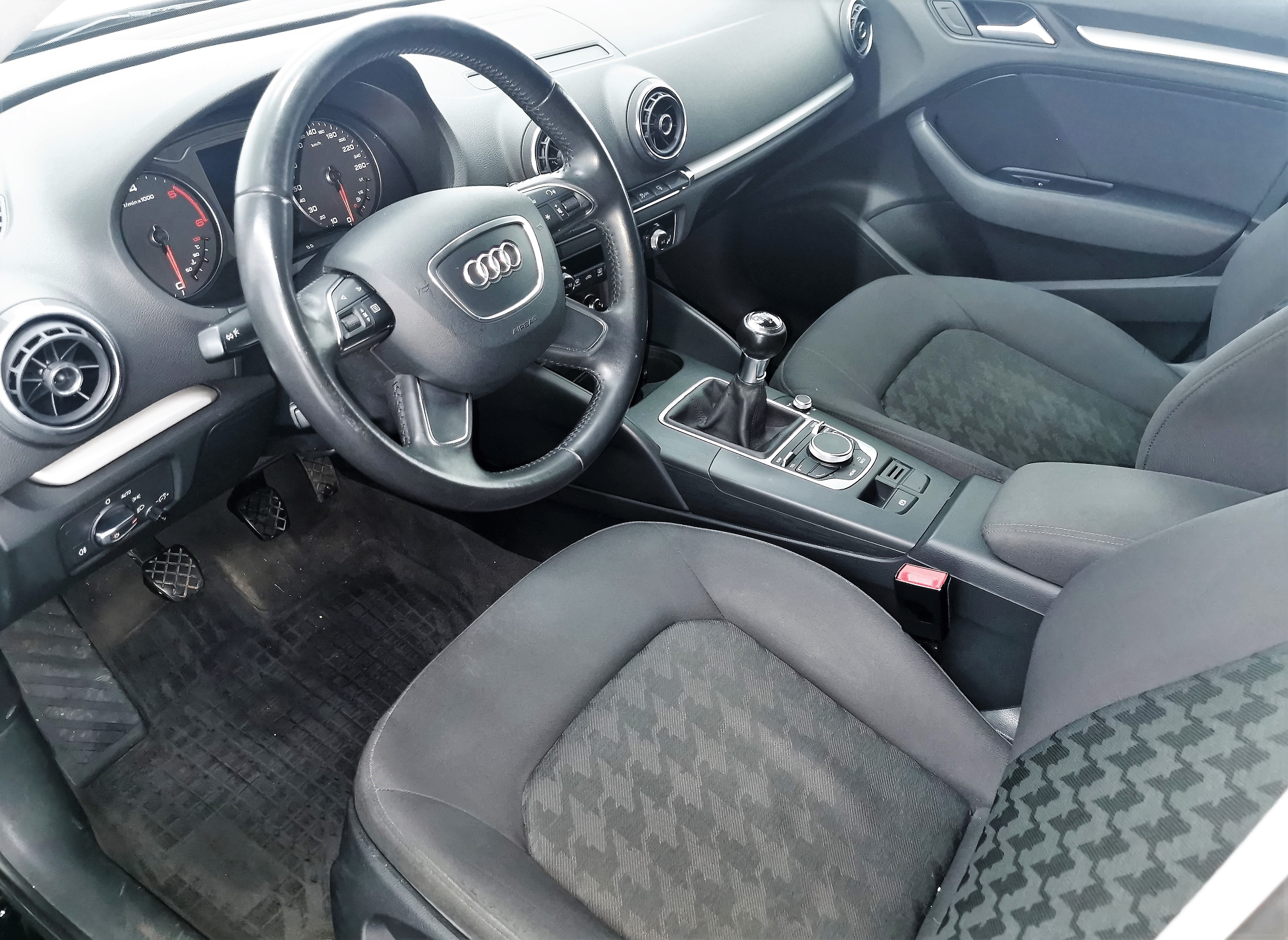 Audi A3 2014, bild 6/39