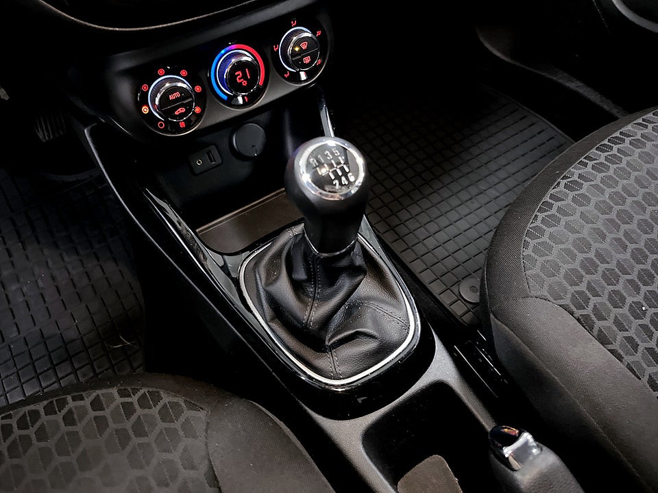 Bild på Opel Corsa 5D 1.4 100hk - B-KAMERA, RATTVÄRME