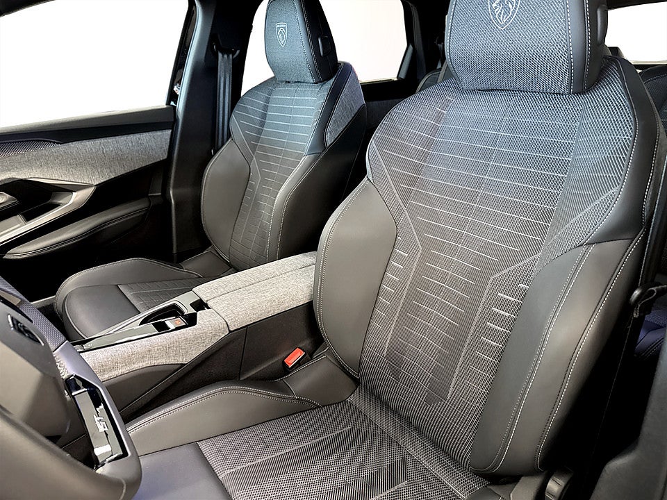 Bild på Peugeot 5008 GT Hybrid 145hk Aut KAMPANJ BRÄNSLE INGÅR