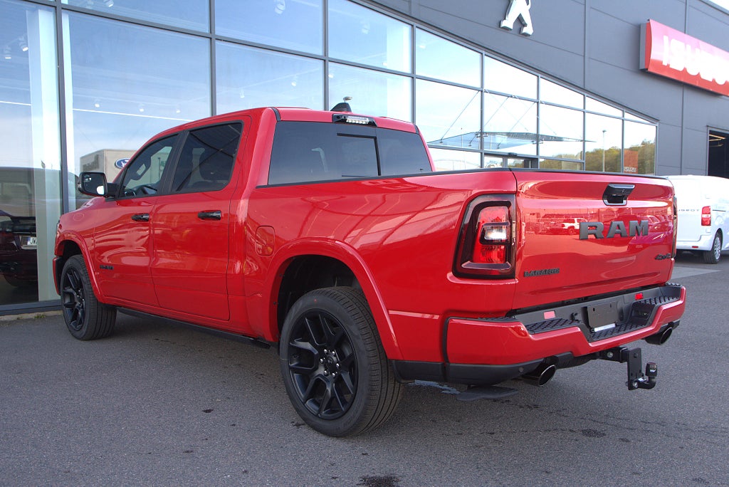 Dodge RAM 1500 Laramie Night Premium 420hk - KAMPANJ 0% RÄNTA!