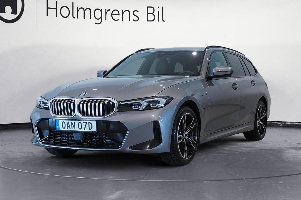 BMW 330e xDrive Touring M-Sport Drag Fartpilot HiFi | Ränta 3,95%